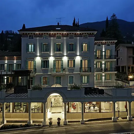 Happy Atelier Centro & Hotel Gardone Riviera